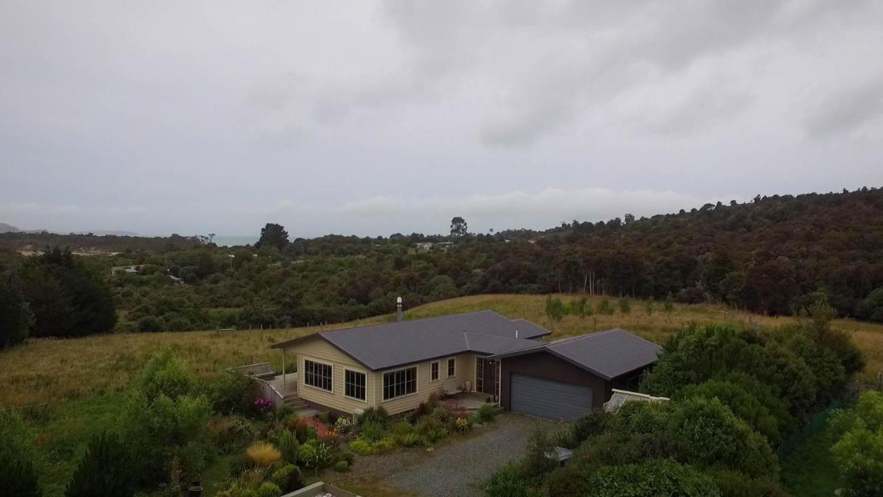 Tram Track Retreat Apartment Papatowai Exterior photo